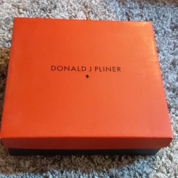 Like new with box Donald Pliner peep toe booties - Picture 2 of 4